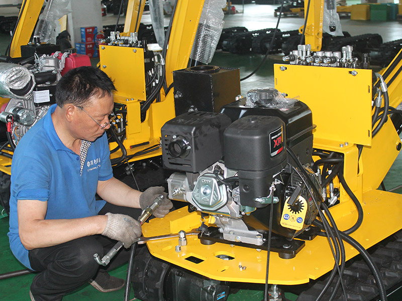 mini excavator workshop